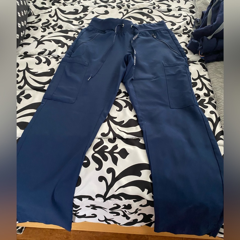 Scrub bottoms
